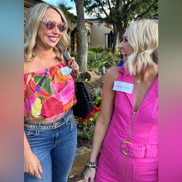 Meet your Posher, Lindsey Lichty - Picture 2 of 14